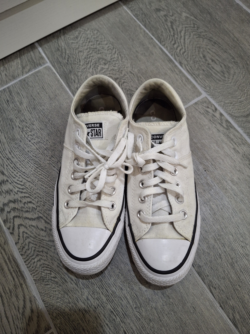 Converse - Picture 6 of 9